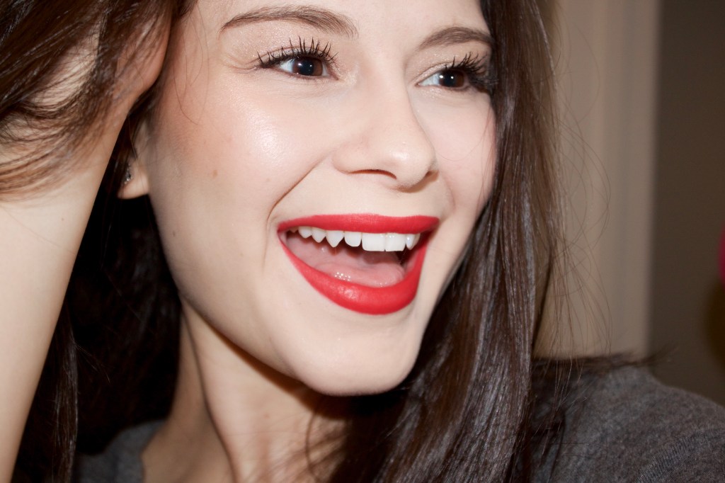 Glam look for your Oscars viewing party.