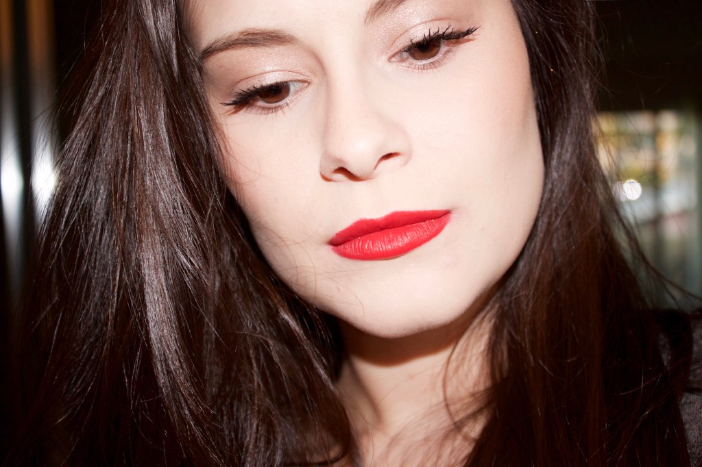 Glam look for your Oscars viewing party.