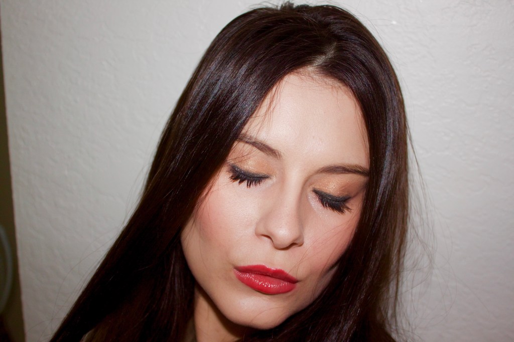 Constance Zimmer Makeup Look